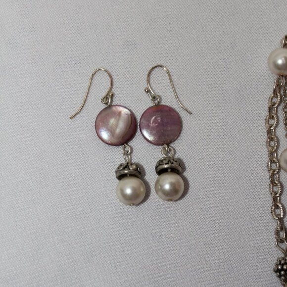 George Pearl Necklace and Matching Earrings - Picture 6 of 9